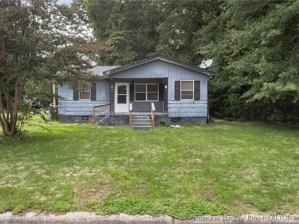 926 Raleigh St, Laurinburg, NC 28352