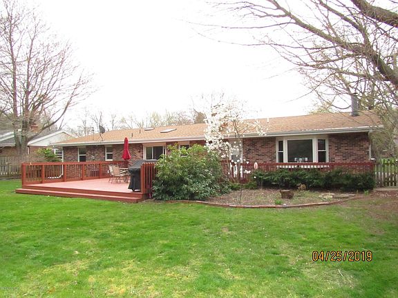 4th image of 1533 Old Hickory Ln