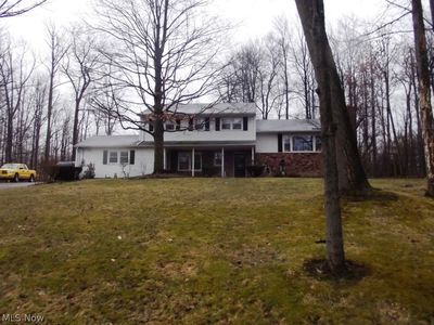 9077 E Mountain View Dr, Chardon, OH, 44024