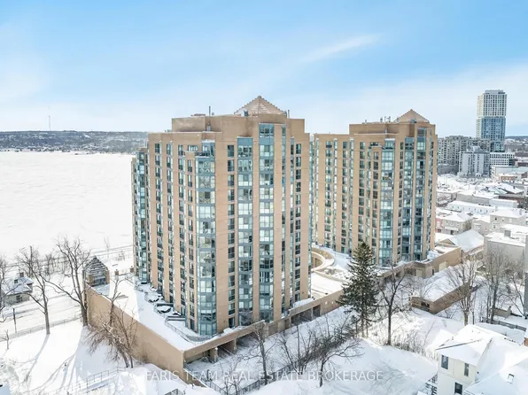 150 Dunlop St E #511, Barrie, ON L4M 6H1