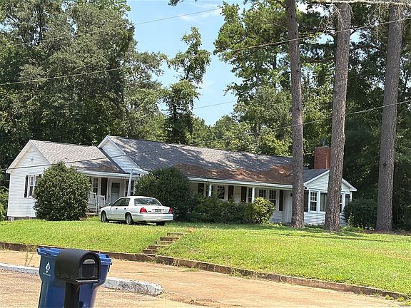 2nd image of 504 E Main St