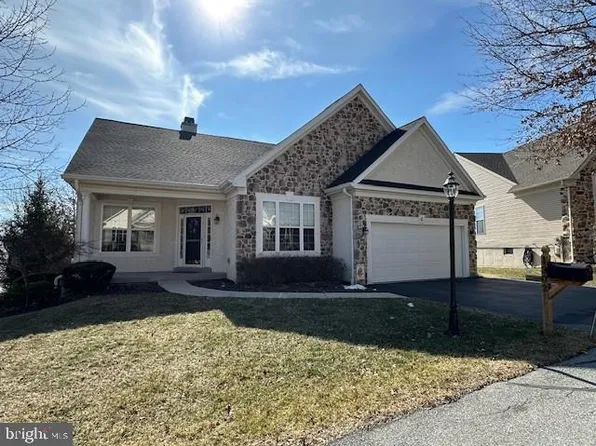 1302 Casting Ct, Downingtown, PA 19335