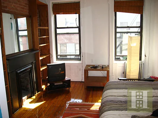 Rented by Halstead Real Estate | media 27