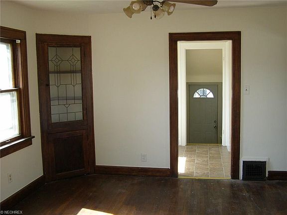 3rd image of 4712 W 149th St