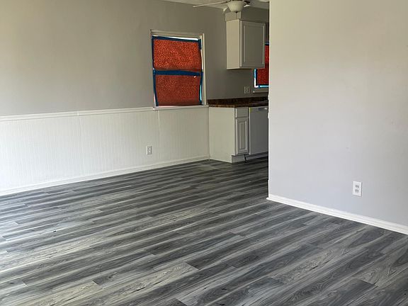 5th image of 4365 W 191st St