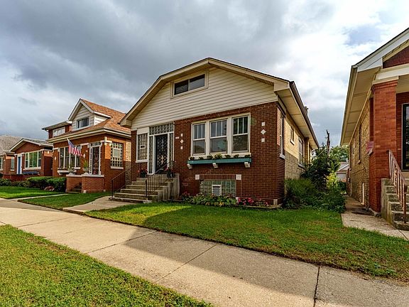 3rd image of 4947 W Deming Pl