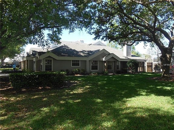 2nd image of 1141 Waterfall Ln