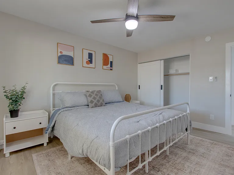38 E Geneva Dr — Photo 23