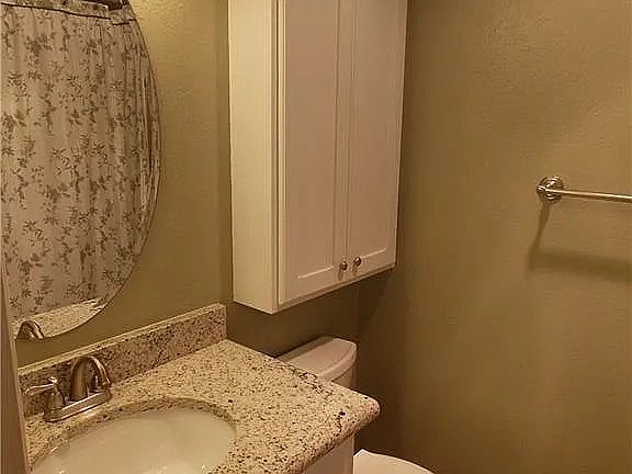 5th image of 2122 Cedarcrest Dr