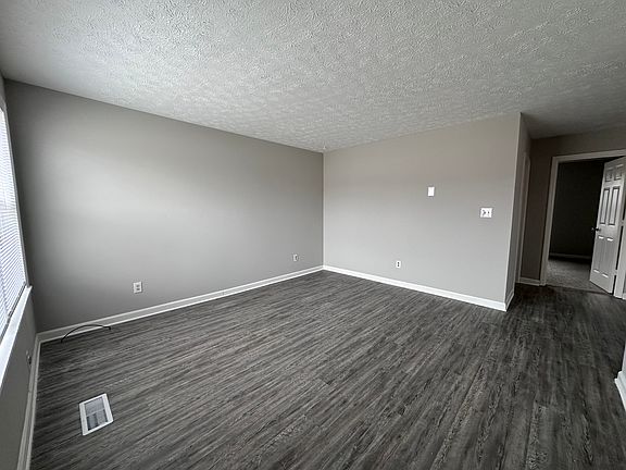 3rd image of 225 Green St #Na