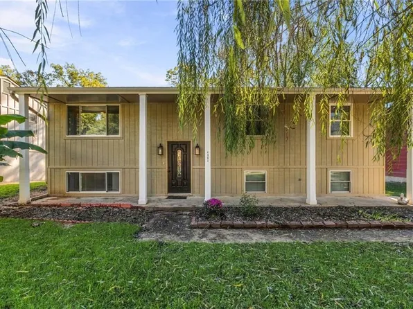 4961 NW Woody Creek Ln, Kansas City, MO 64151