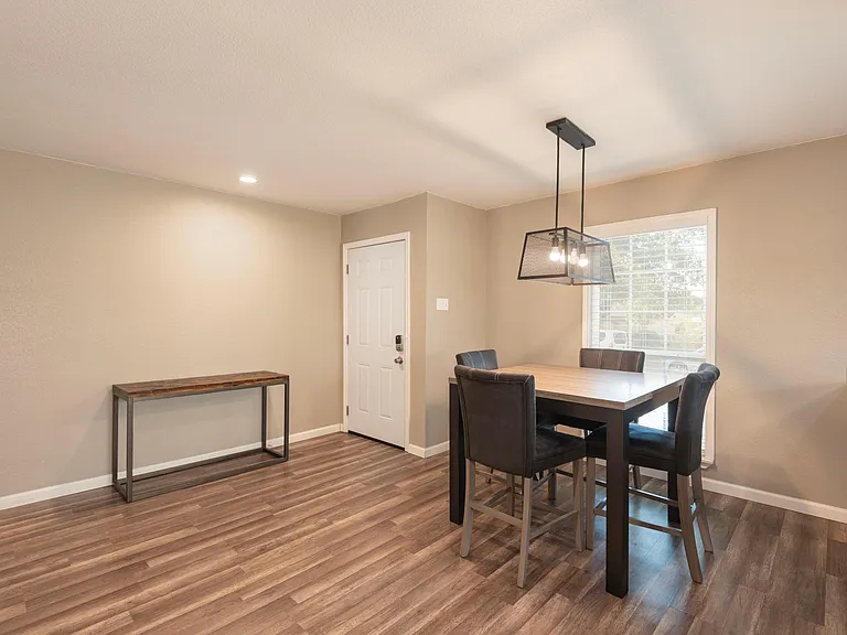 2211 Yewpon Dr — Photo 6