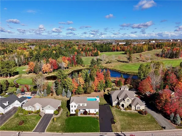 94 Du Golf, Dieppe, NB E1A 8J6