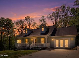 820 Sand Cut Rd, Oneida, TN 37841