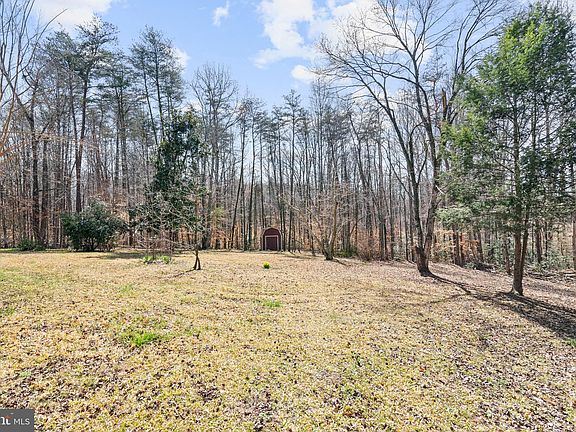 2nd image of 35 Berkshire Ln