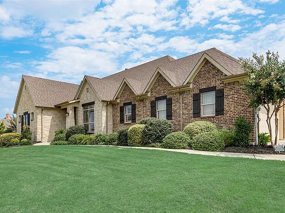 2nd image of 1225 Acorn Dr
