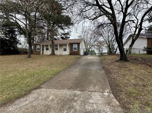 613 Kellam Cir, Fayetteville, NC 28311