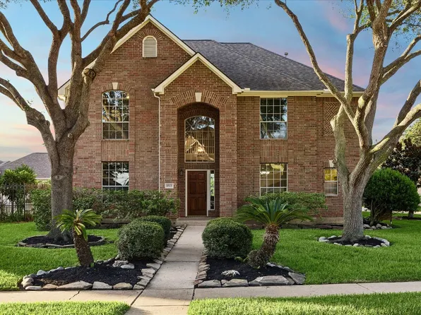 8503 Beacon Bend Ln, Pearland, TX 77584