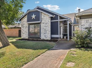 2446 E Timberview Ln, Arlington, TX 76014
