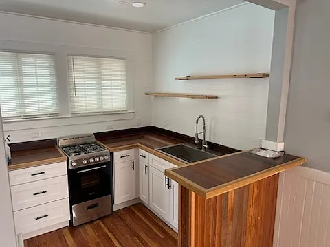3021 Xenia St N — Photo 2