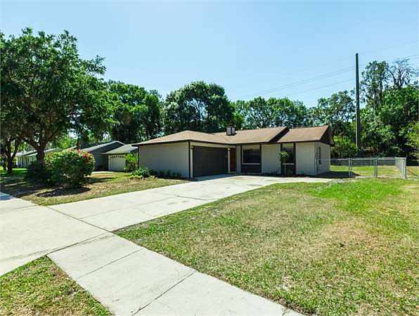 1st image of 3090 Cross Fox Dr