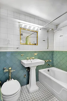 Sold by City Connections Realty | media 15