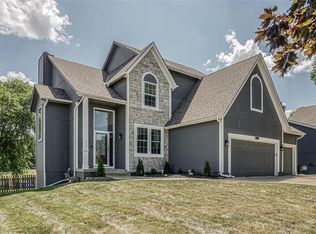 313 SW Seagull St, Lees Summit, MO 64082