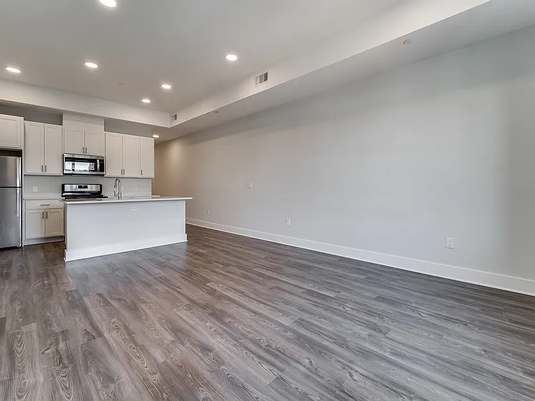 660 Grand St #314 — Photo 6