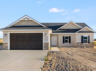 290 Locust St, Hazelton, ID 83335