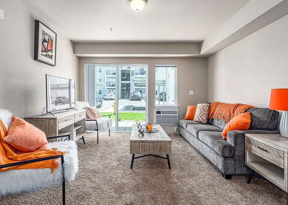 Furnished 2x2 Living Area