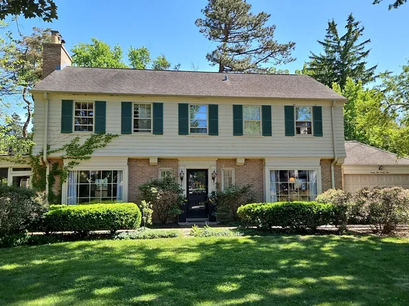 2929 Indianwood Rd, Wilmette, IL 60091