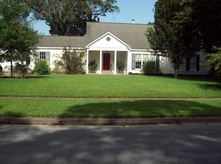 140 W Circuit Dr, Beaumont, TX 77706