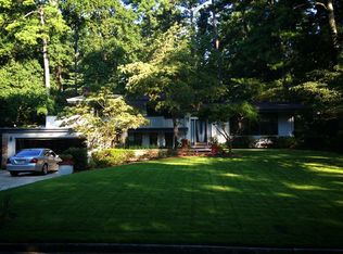 1692 Dunwoody Trl NE, Atlanta, GA 30324