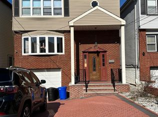12 Colonial Dr FLOOR 2, Bayonne, NJ 07002