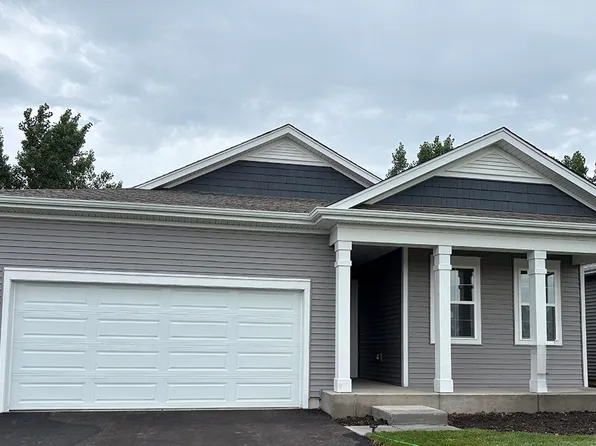 6298 Redwood Trl, Wonder Lake, IL 60097