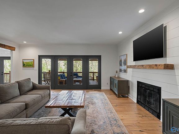 4th image of 4805 Cove Creek Dr SE