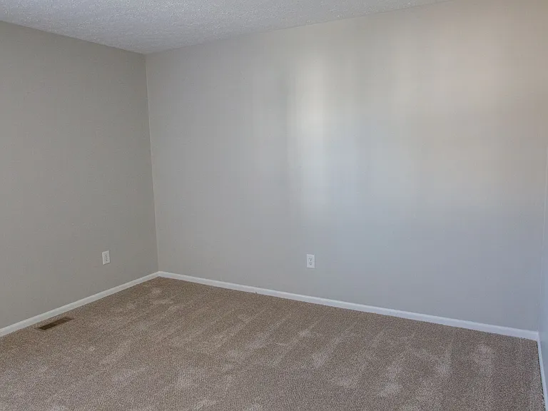 7778 Deercrest Ct — Photo 41
