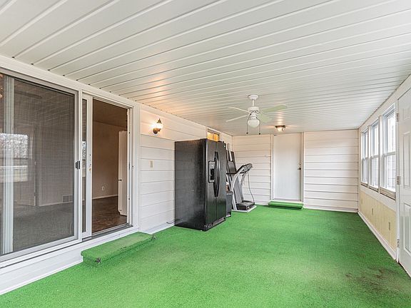 4th image of 27981 Woodard Ln