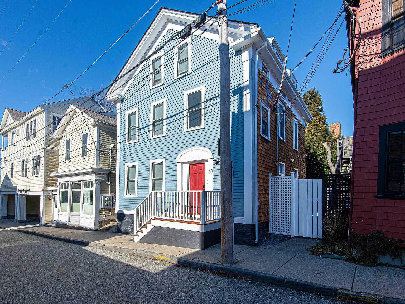 2 bed, 856 sqft, $2,600 — Photo 1