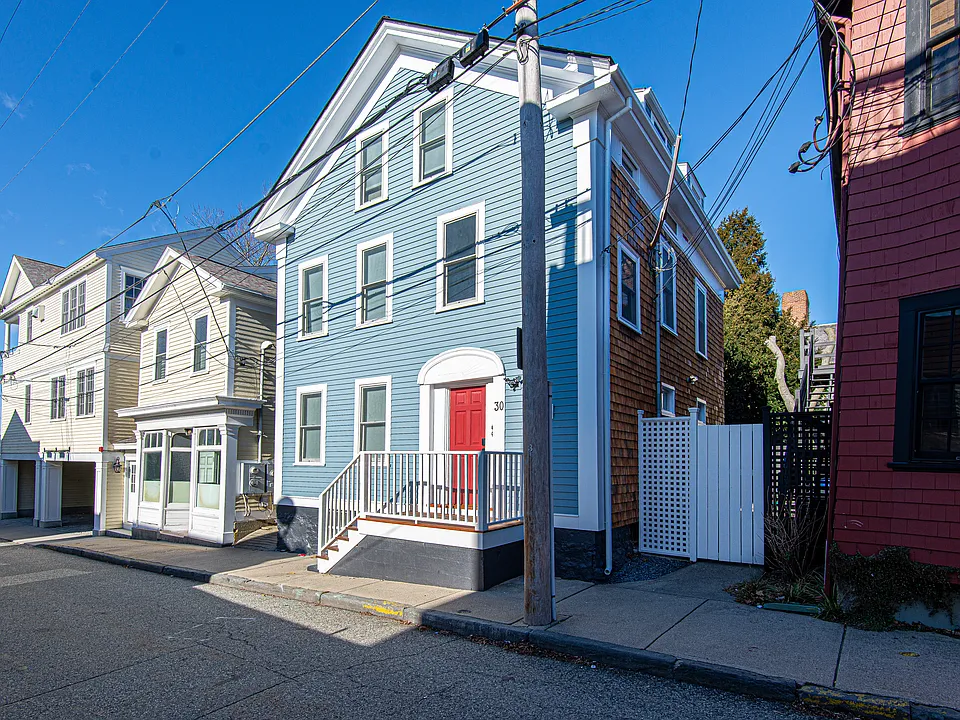 30 Prospect Hill St #1