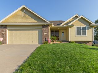 21795 Laura St, Gretna, NE 68028