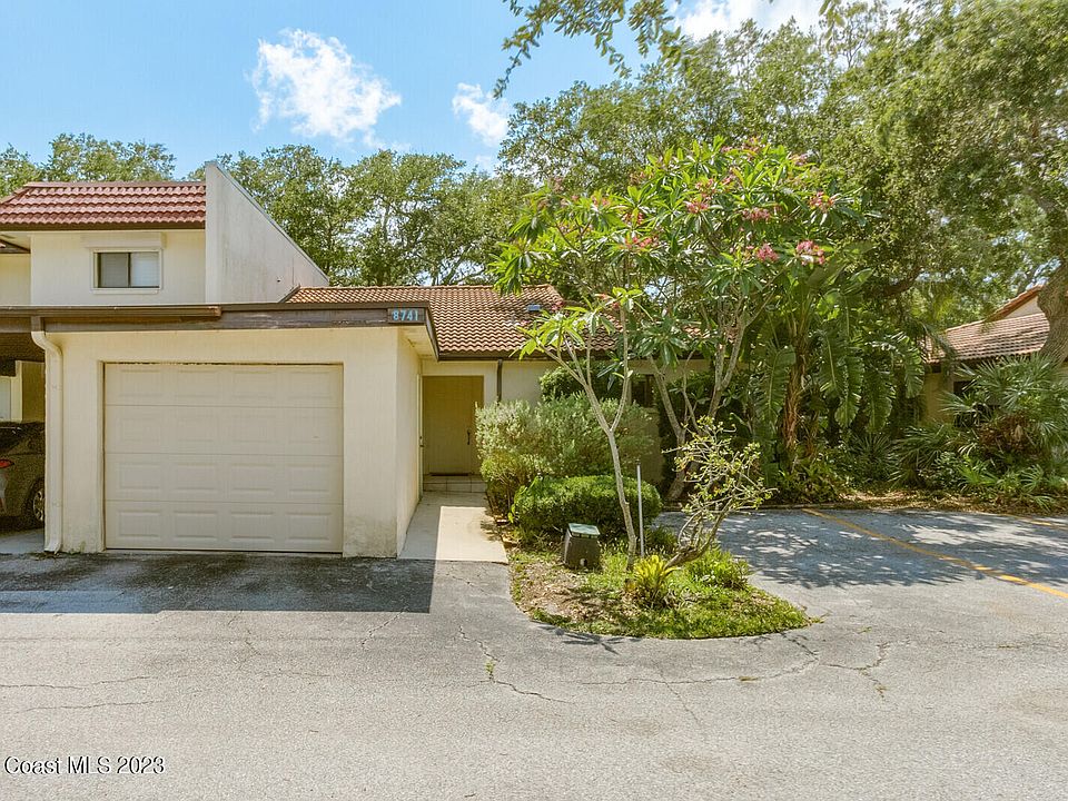 1st image of 8741 Seagrape Ct