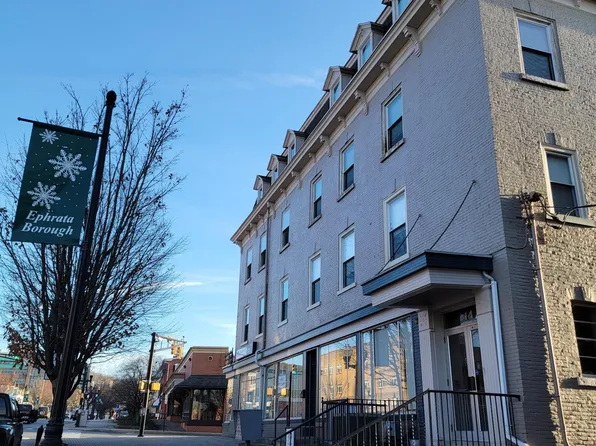 14 W Main St APT 4, Ephrata, PA 17522