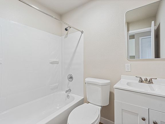 5th image of 1203 Regents Blvd #17002280