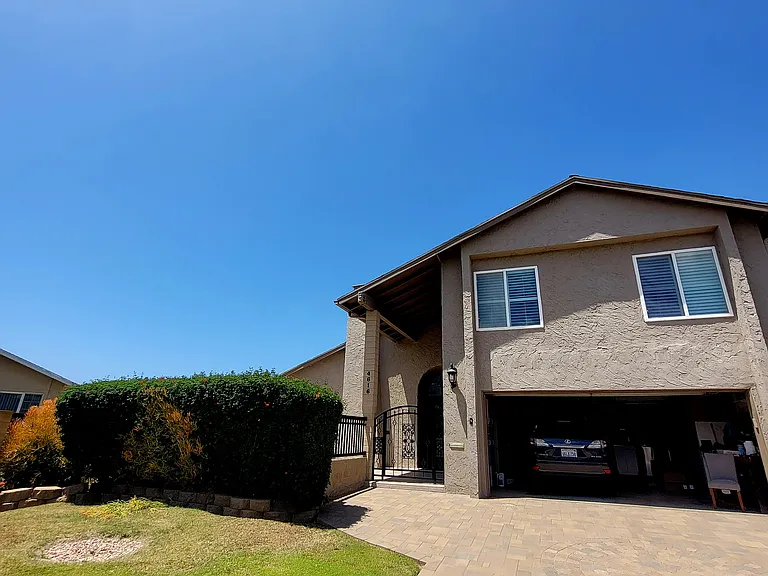 4616 Huggins Way — Photo 4