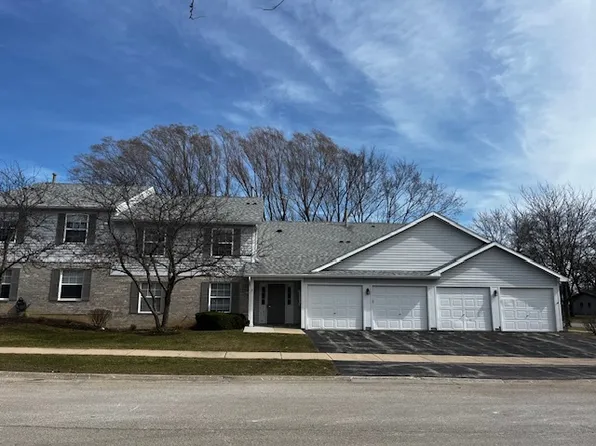 1225 N Red Oak Cir Unit 3, Round Lake Beach, IL 60073