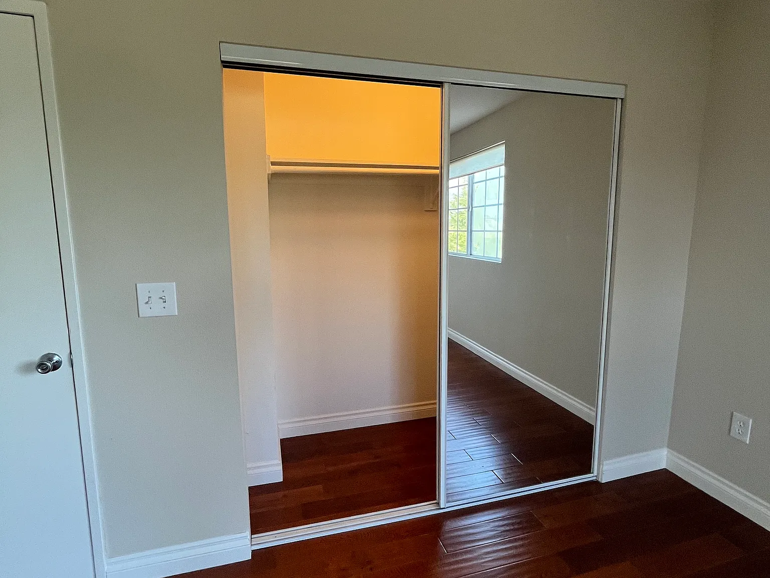 Lamont Dr, Los Angeles — Photo 2