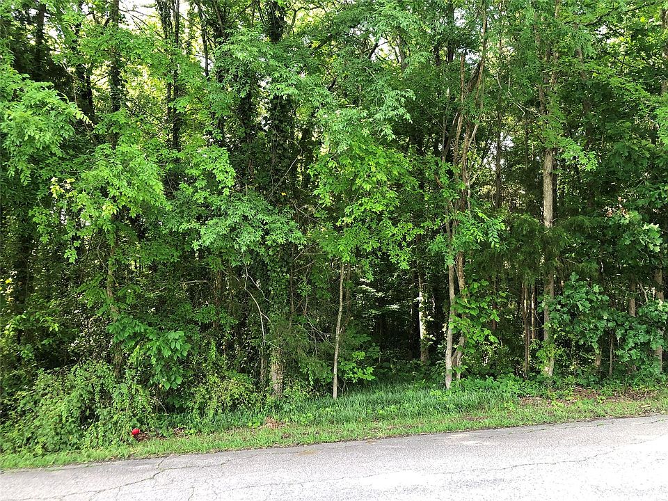 2nd image of 130 Springway Dr