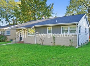 8537 W Lawrence Ave, Milwaukee, WI 53225