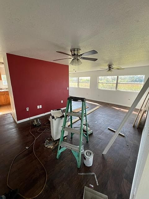 1st image of 1223 Skyview Blvd